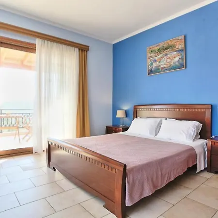 Kyknos Villa *