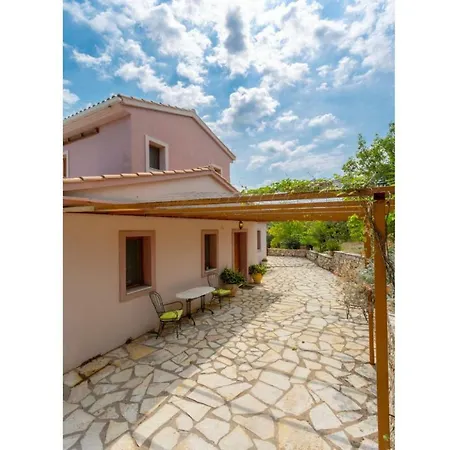 Kyknos Villa